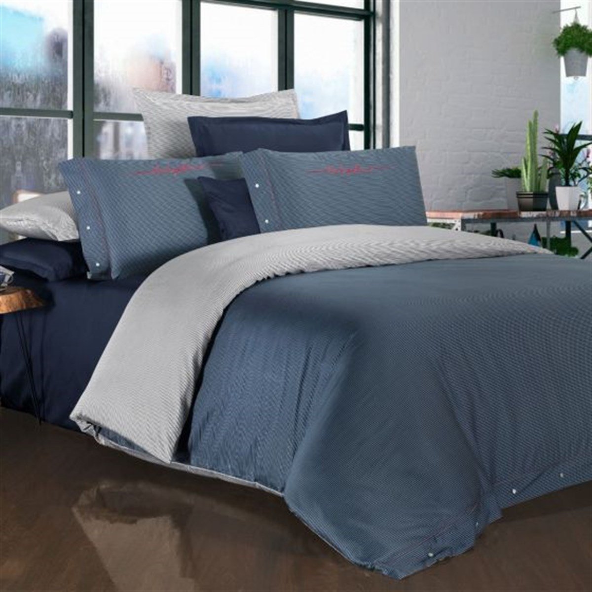 Sarev Adam Pamuk Saten Nevresim Takımı Çift Kişilik MaviSarevÇift Kişilik Nevresim