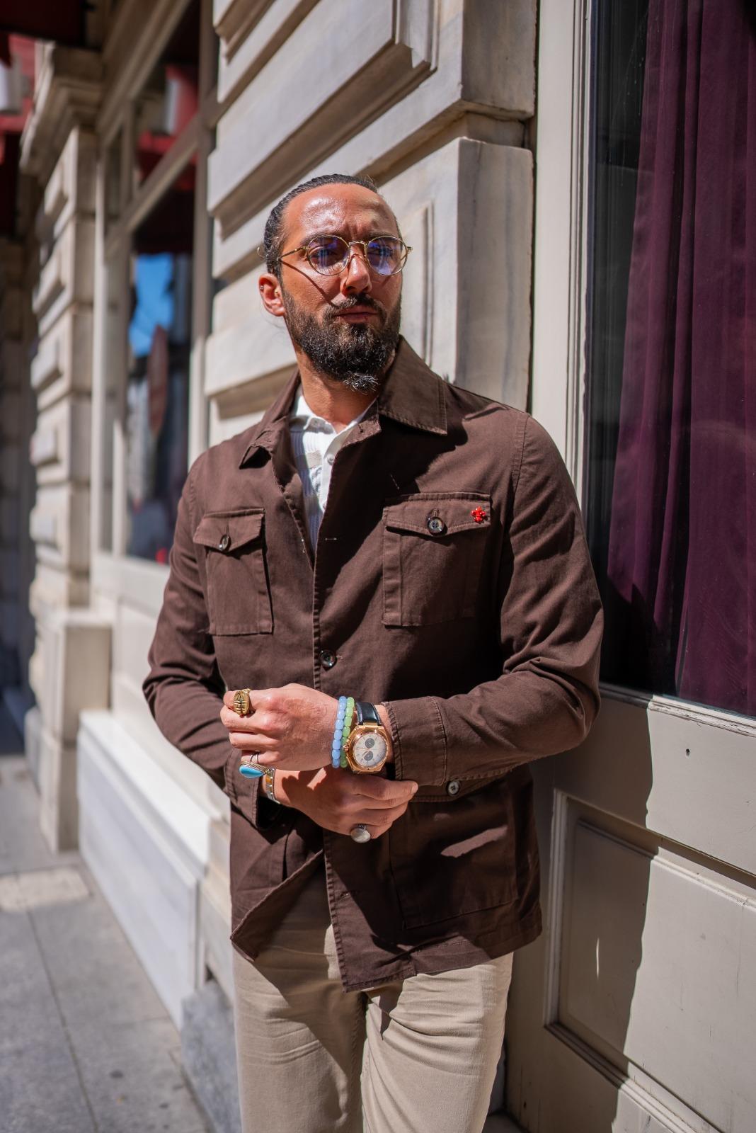 4 Cep Detaylı İçeriden Aparatlı Safari Mont ürünü DIŞ GİYİM kategorisinde sizleri bekliyor.