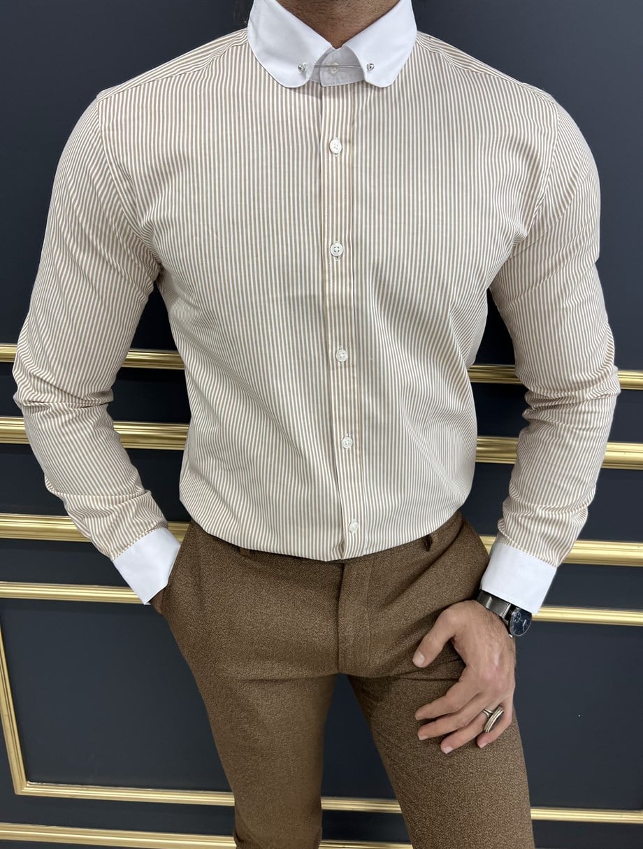 Bebe Yaka Slim Fit Gömlek ürünü TOP CLOTHING kategorisinde sizleri bekliyor.