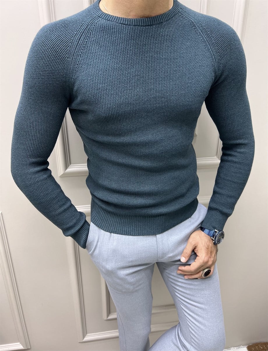 Bisiklet Yaka Slim Fit Triko ürünü ÜST GİYİM kategorisinde sizleri bekliyor.