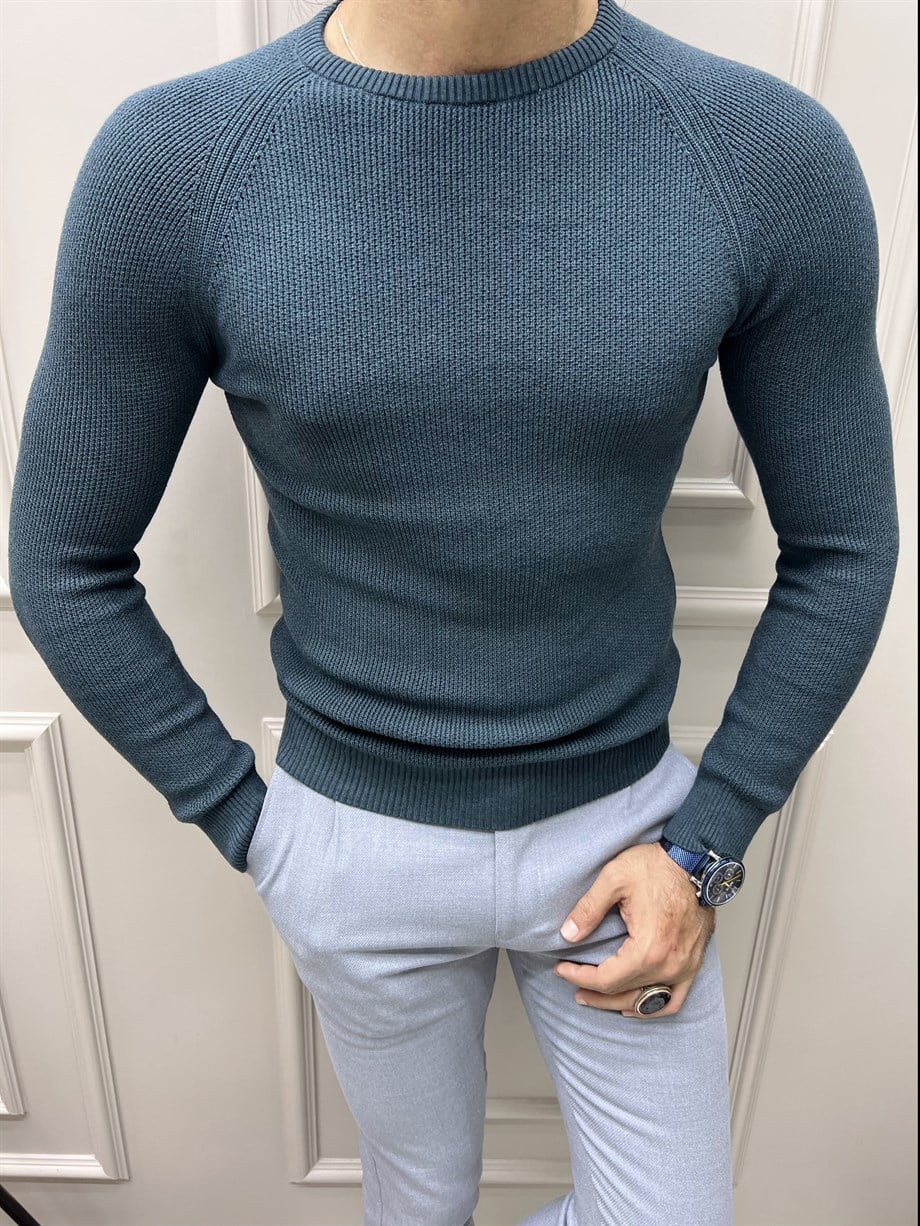 Bisiklet Yaka Slim Fit Triko ürünü ÜST GİYİM kategorisinde sizleri bekliyor.