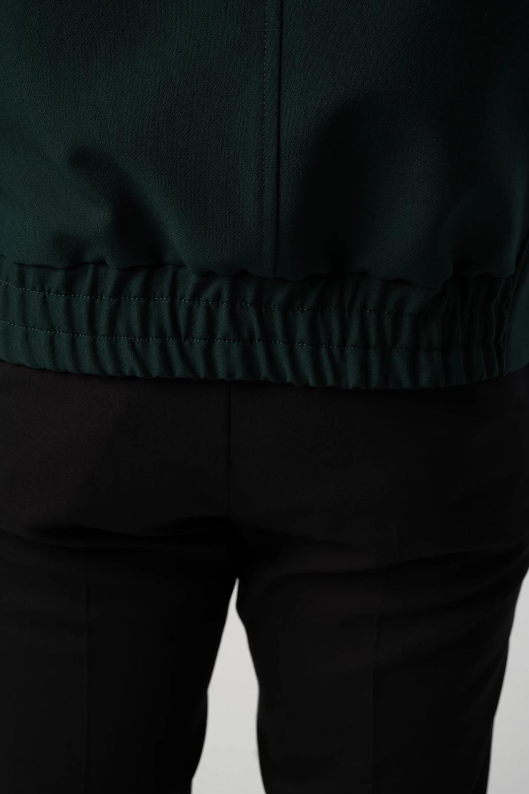 Çift Fermuarlı Eteği Lastikli Mont ürünü DIŞ GİYİM kategorisinde sizleri bekliyor.