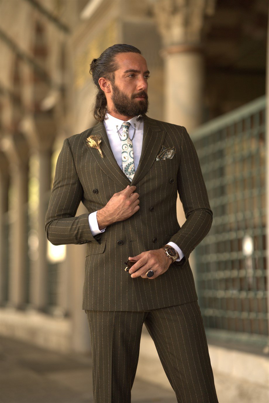 Line Detail Slim Fit Suit ürünü SUIT kategorisinde sizleri bekliyor.