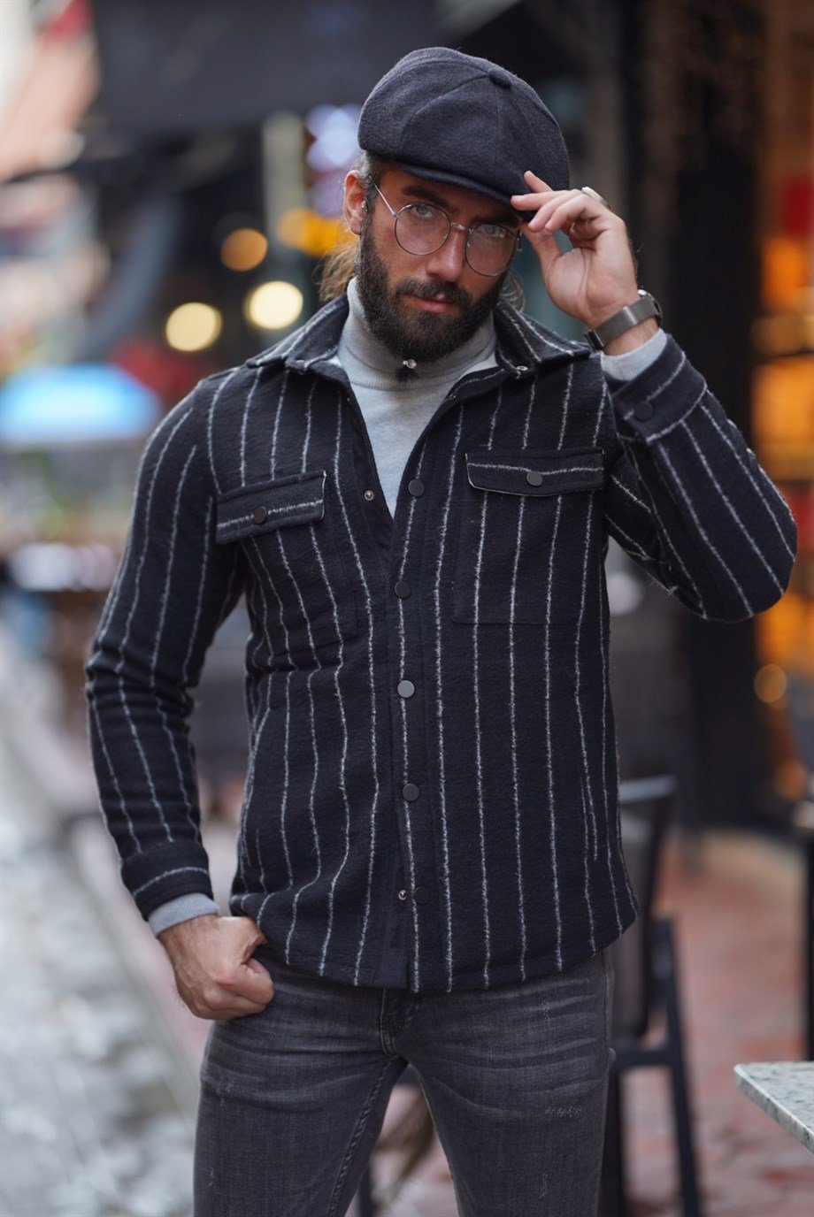 Line Detailed Slim Fit Flannel Jacket ürünü OUTERWEAR kategorisinde sizleri bekliyor.