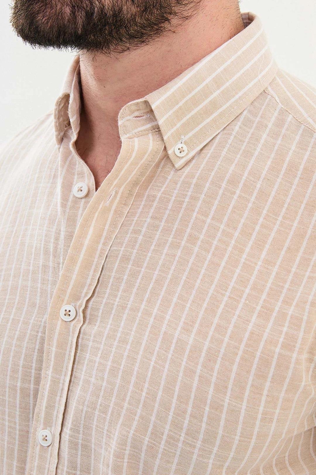 Çizgili Slim Fit Uzun Kollu Keten Erkek Gömlek ürünü ÜST GİYİM kategorisinde sizleri bekliyor.