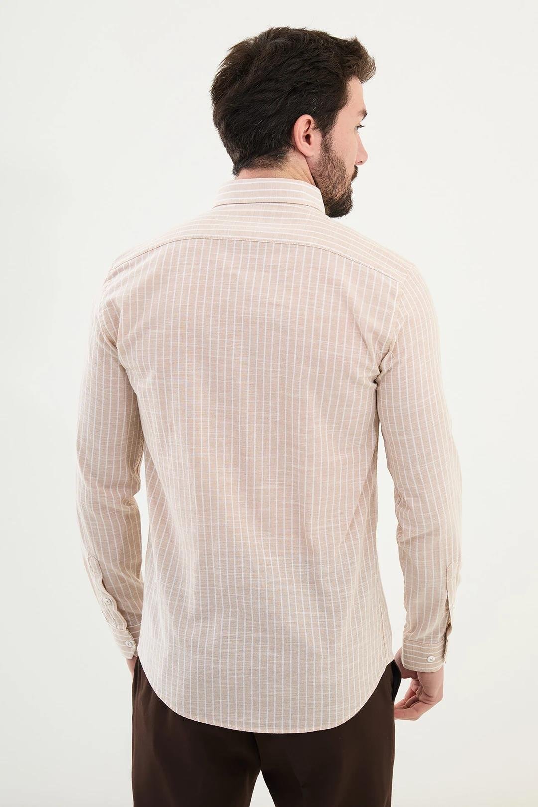 Çizgili Slim Fit Uzun Kollu Keten Erkek Gömlek ürünü ÜST GİYİM kategorisinde sizleri bekliyor.