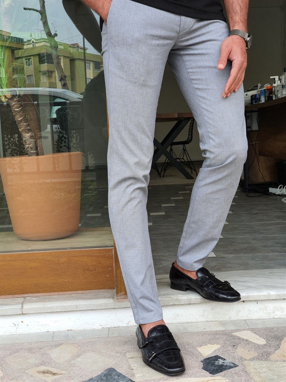 Dar Kesim Desenli Yan Cep Keten Pantolon ürünü JEANS CLOTHING kategorisinde sizleri bekliyor.