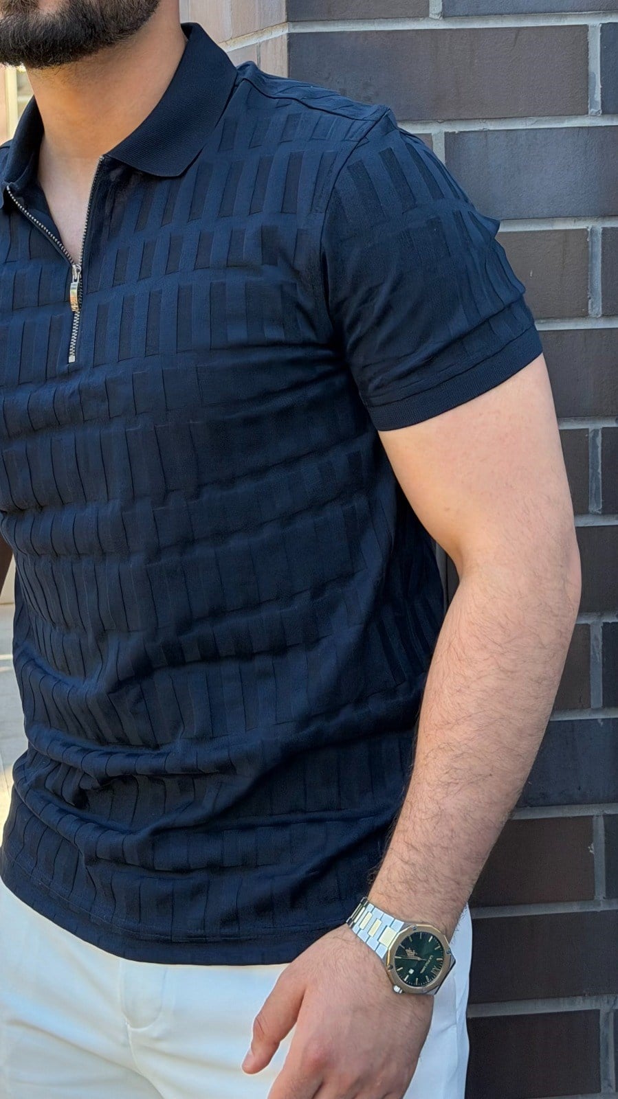 Desenli Özel Tasarım T-shirt ürünü ÜST GİYİM kategorisinde sizleri bekliyor.