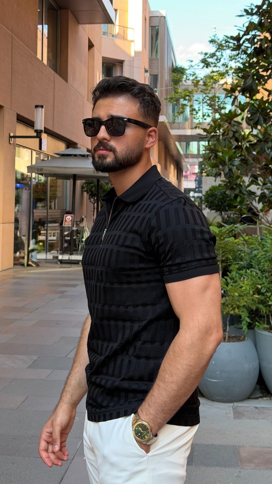 Desenli Özel Tasarım T-shirt ürünü ÜST GİYİM kategorisinde sizleri bekliyor.