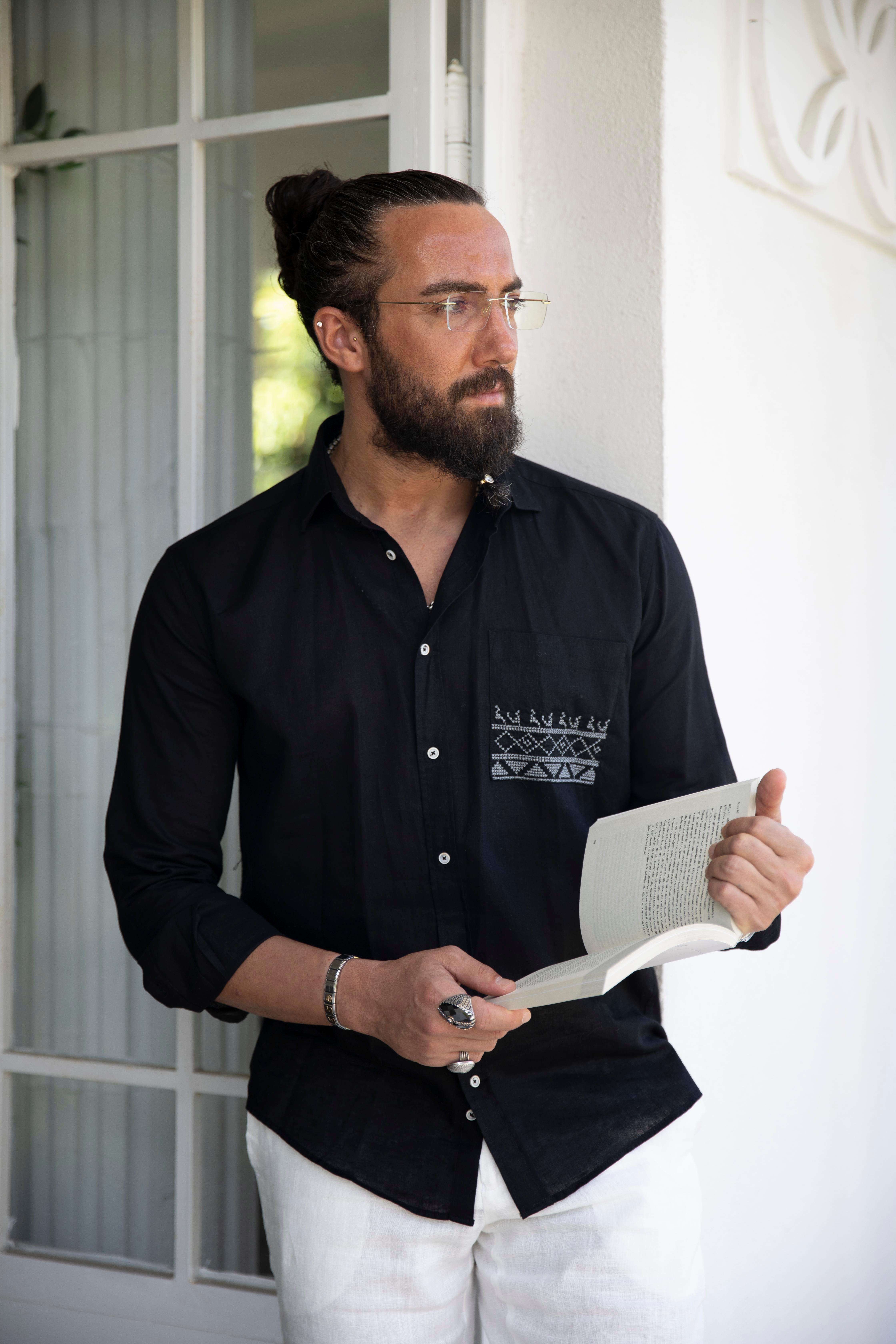 Desenli Slim Fit Uzun Kollu Keten Erkek Gömlek ürünü ÜST GİYİM kategorisinde sizleri bekliyor.