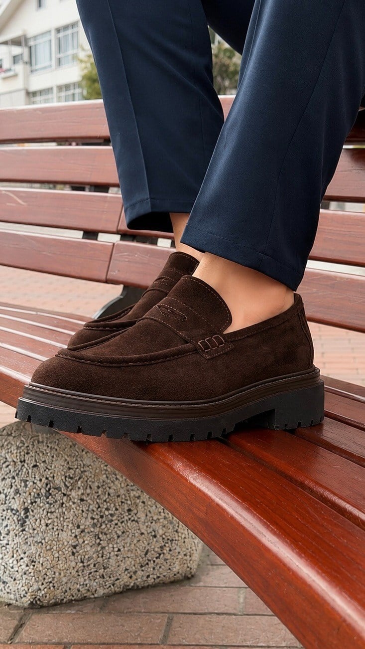 Desert Classic Loafer ürünü LOAFER kategorisinde sizleri bekliyor.