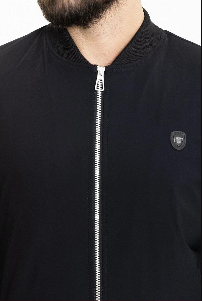 Düz Slim Fit Hakim Yaka Erkek Mont ürünü DIŞ GİYİM kategorisinde sizleri bekliyor.