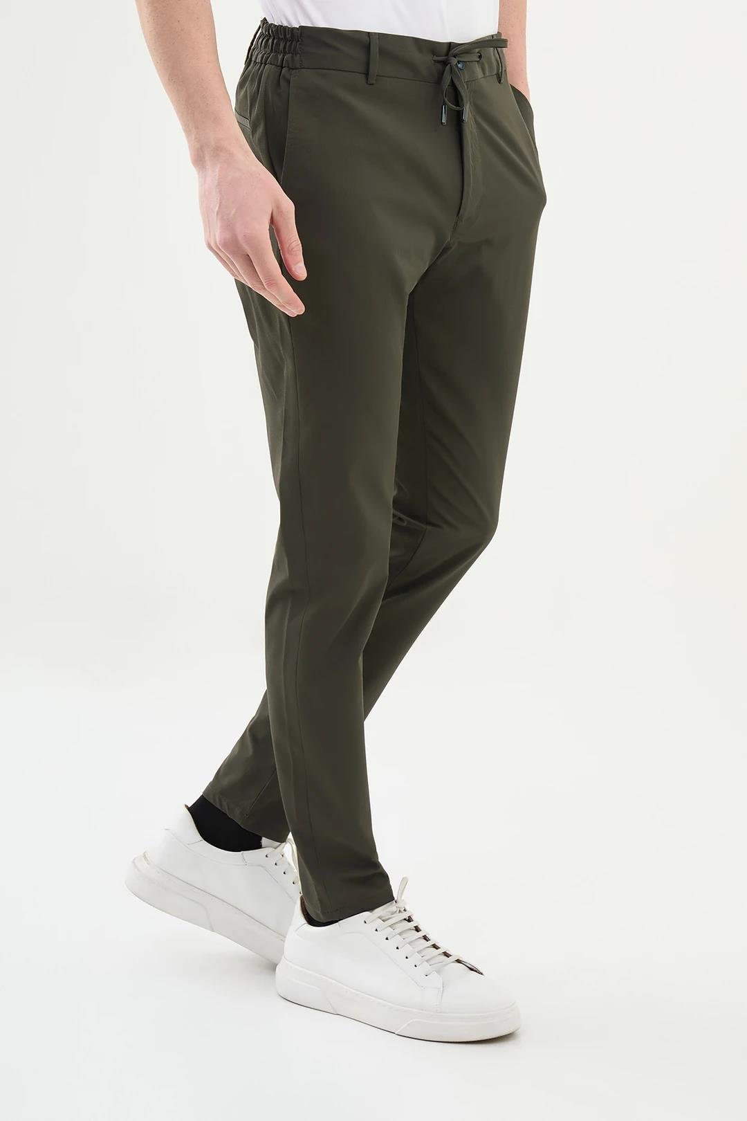 Düz Super Slim Fit Beli Lastikli İpli Erkek Pantolon ürünü ALT GİYİM kategorisinde sizleri bekliyor.