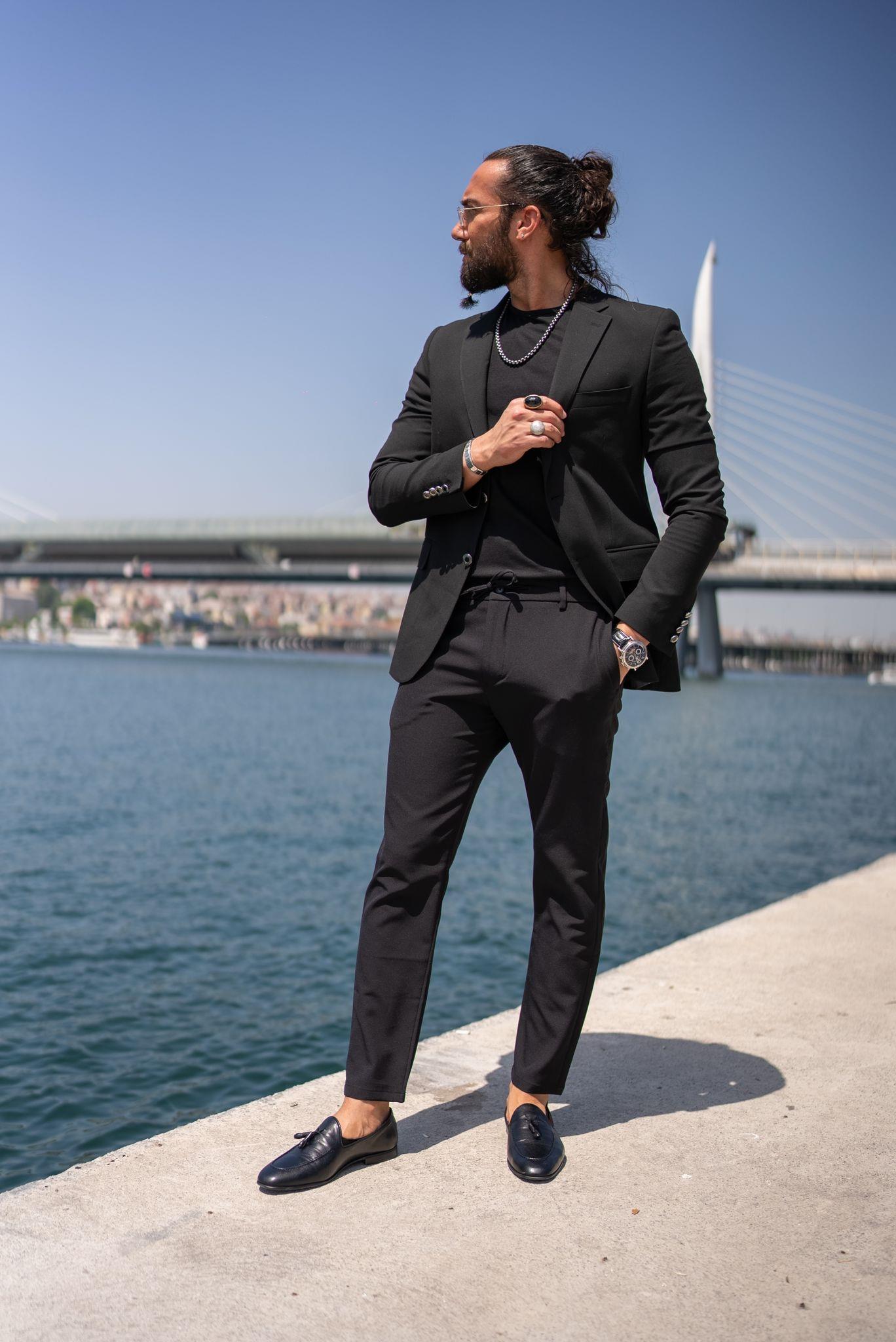 Düz Süper Slim Fit İpli Erkek Pantolon Siyah ürünü ALT GİYİM kategorisinde sizleri bekliyor.