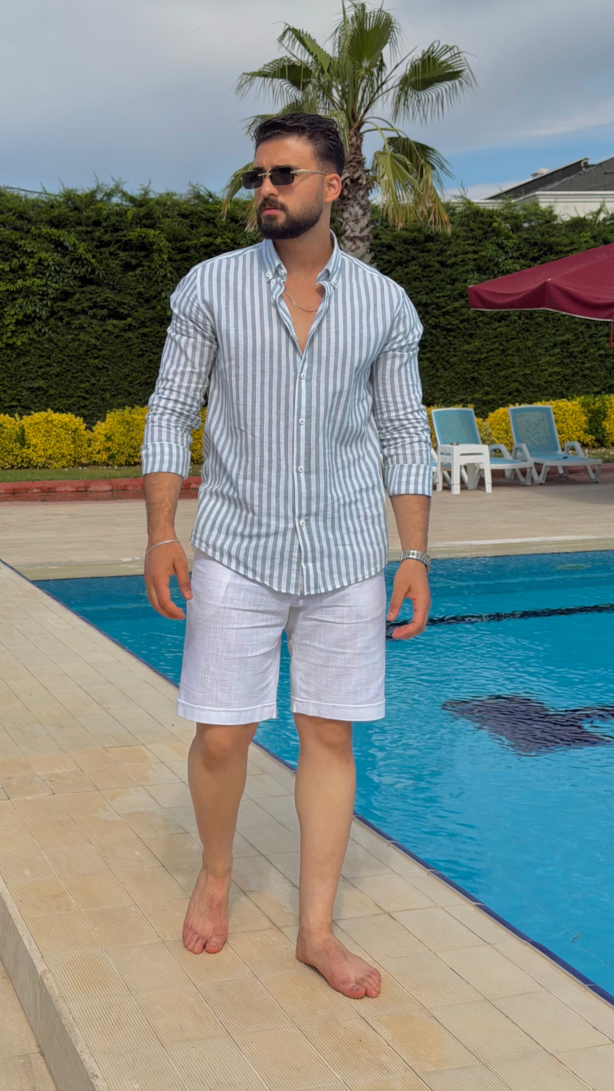 Düz Süper Slim Fit Kemerli Erkek Keten Şort Beyaz ürünü KUMAŞ PANTOLON kategorisinde sizleri bekliyor.