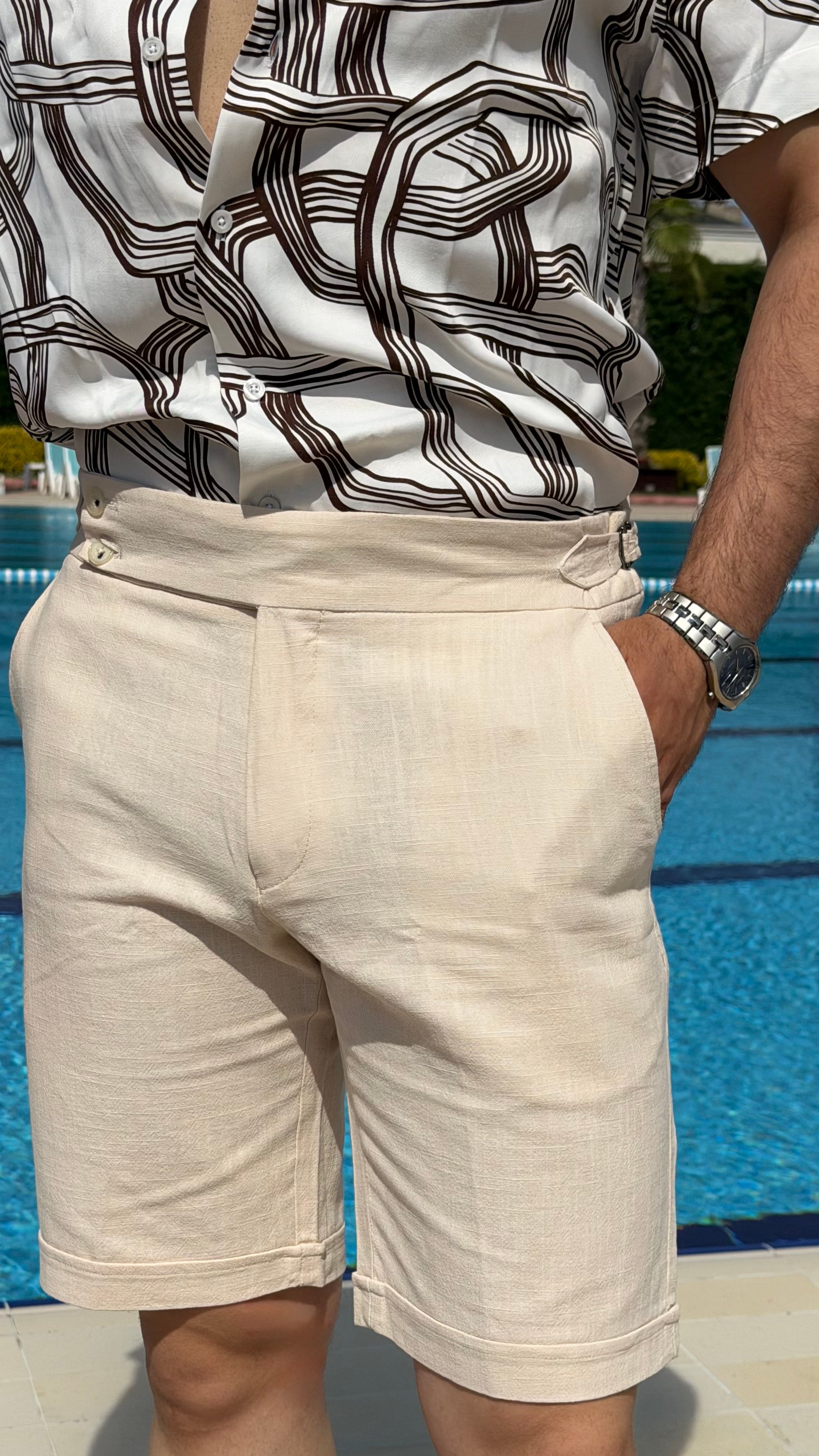 Düz Süper Slim Fit Kemerli Erkek Keten Şort Bej ürünü KUMAŞ PANTOLON kategorisinde sizleri bekliyor.