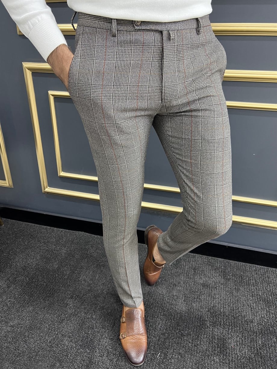 Checked Slim Fit Trousers ürünü JEANS CLOTHING kategorisinde sizleri bekliyor.