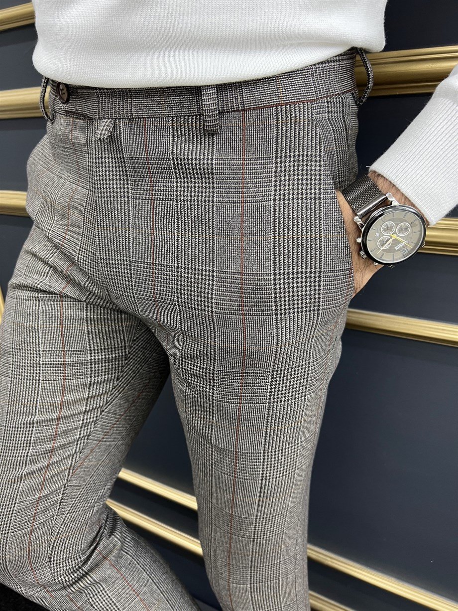 Checked Slim Fit Trousers ürünü JEANS CLOTHING kategorisinde sizleri bekliyor.