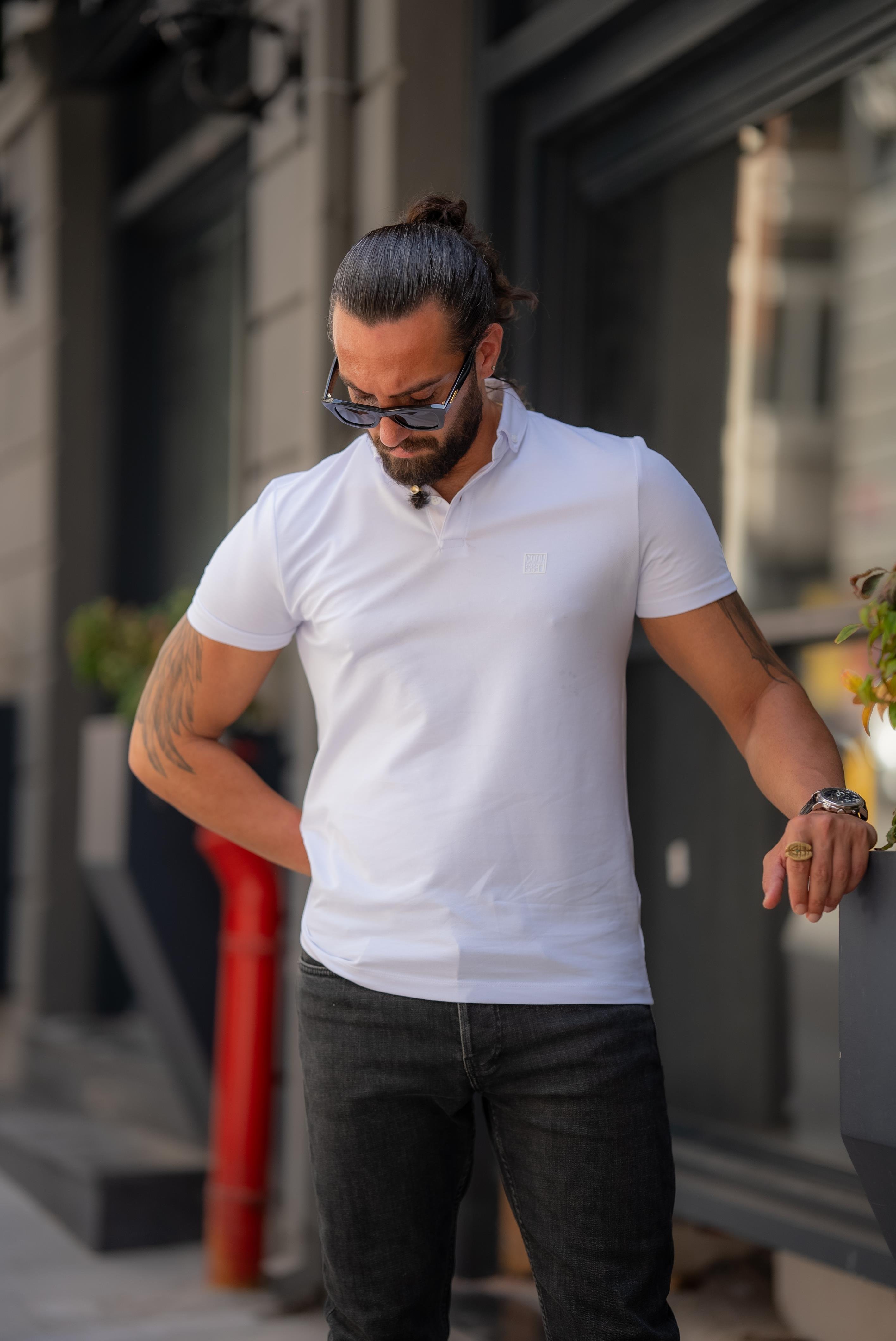 Erkek Slim Fit İtalyan Yaka T-shirt Beyaz ürünü ÜST GİYİM kategorisinde sizleri bekliyor.