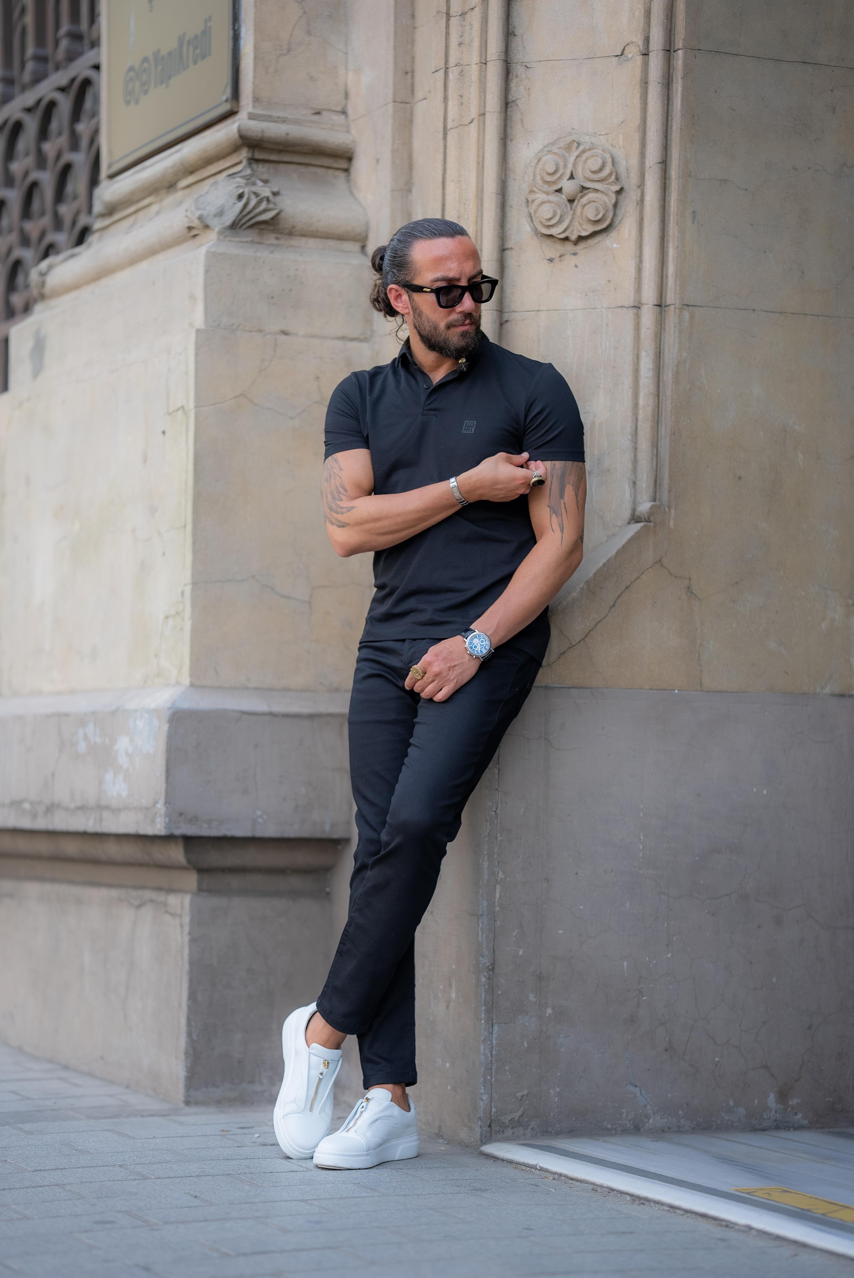 Erkek Slim Fit İtalyan Yaka T-shirt Siyah ürünü ÜST GİYİM kategorisinde sizleri bekliyor.