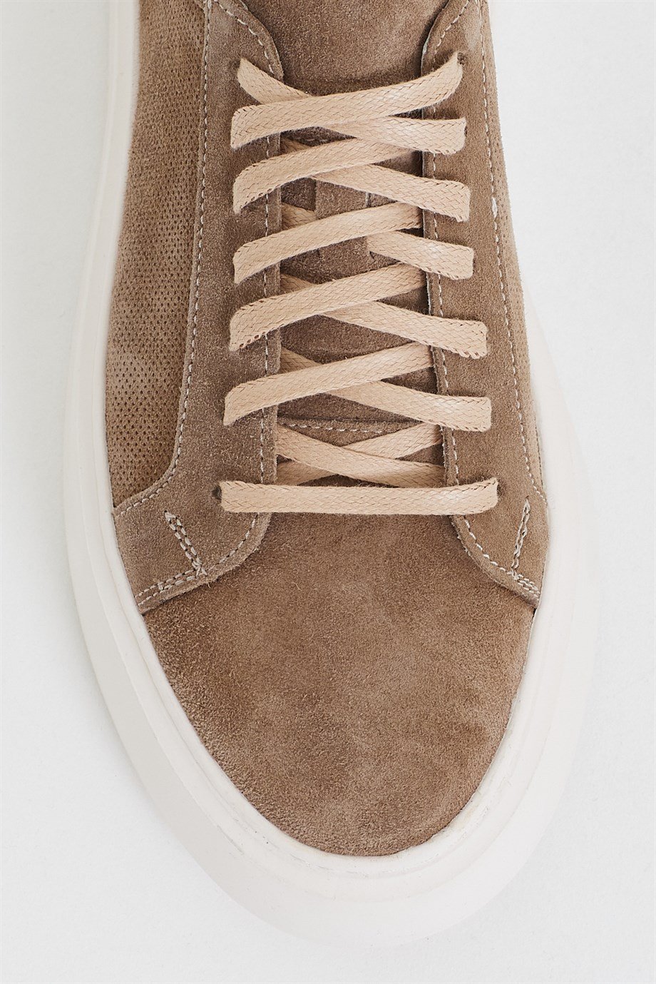Eva Sole Genuine Leather Sports Shoes ürünü NEW SEASON kategorisinde sizleri bekliyor.