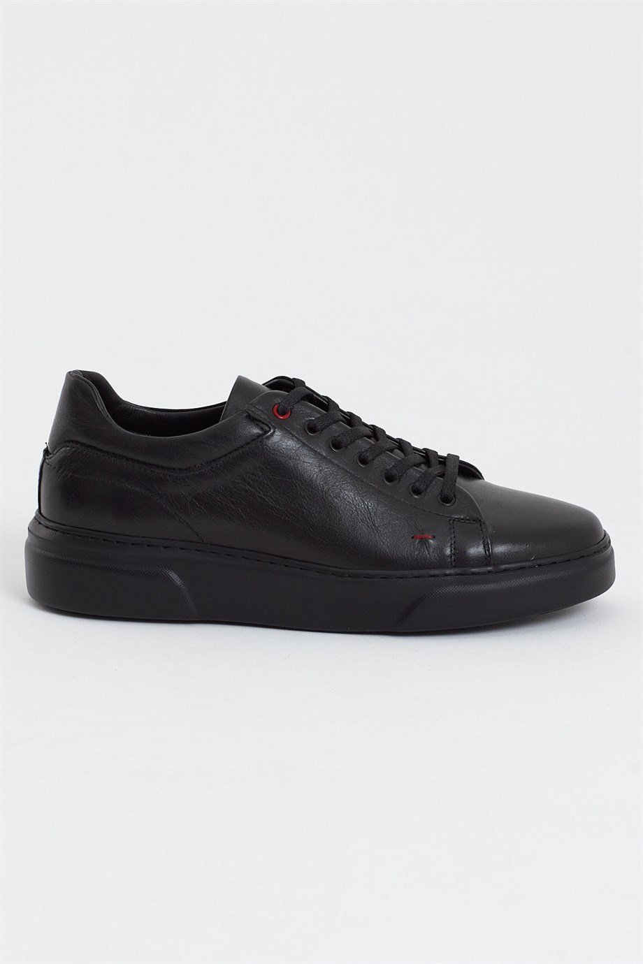 Eva Sole Genuine Leather Sports Shoes ürünü NEW SEASON kategorisinde sizleri bekliyor.