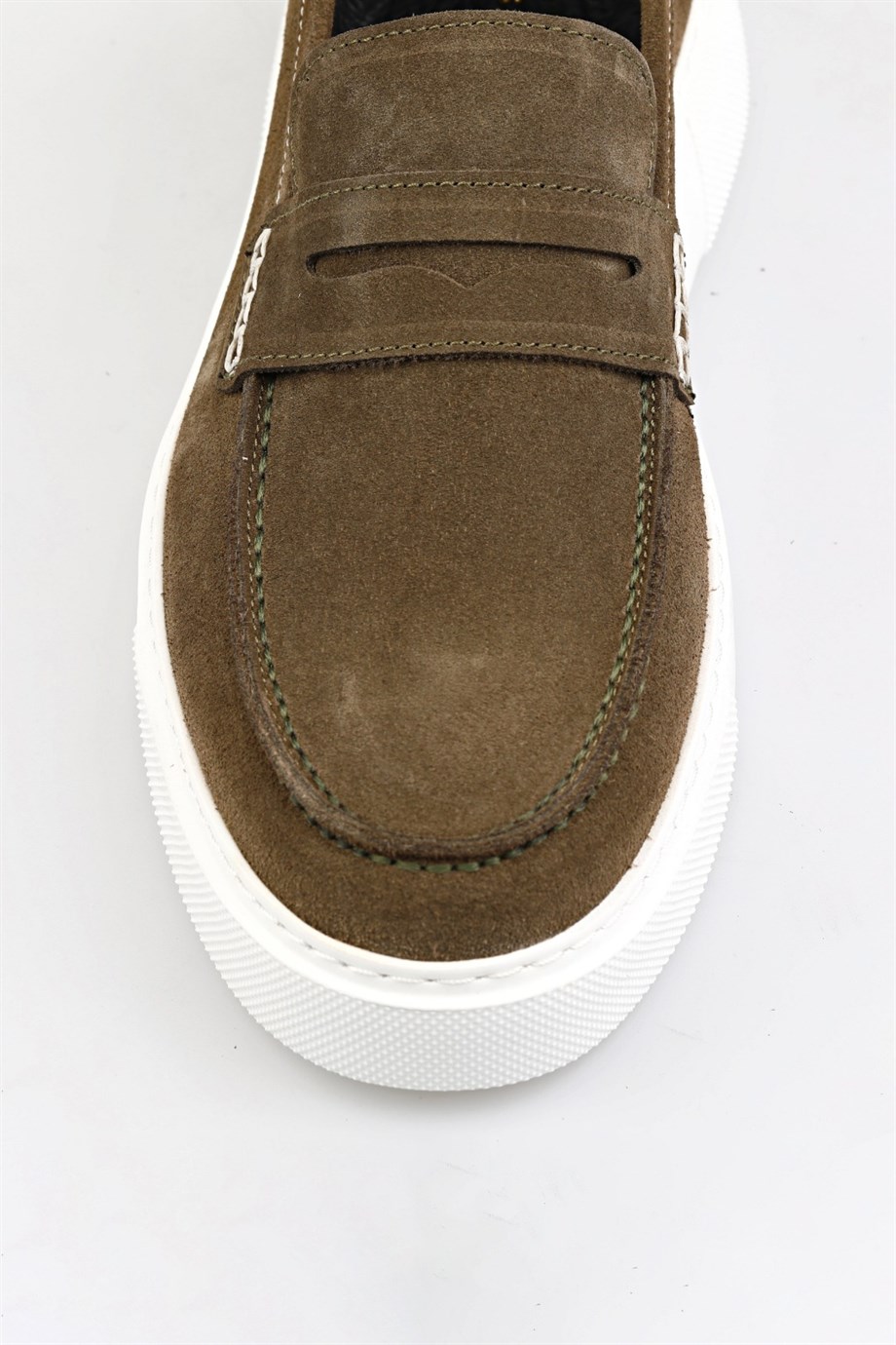 Eva Taban Nubuk Strap Loafer ürünü NEW SEASON kategorisinde sizleri bekliyor.