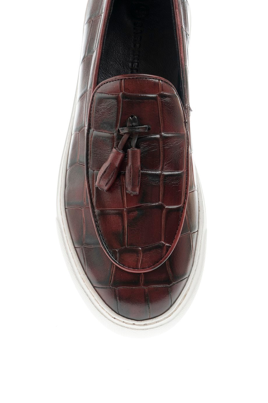 Eva Taban Püsküllü Kroko Deri Sneakers ürünü NEW SEASON kategorisinde sizleri bekliyor.
