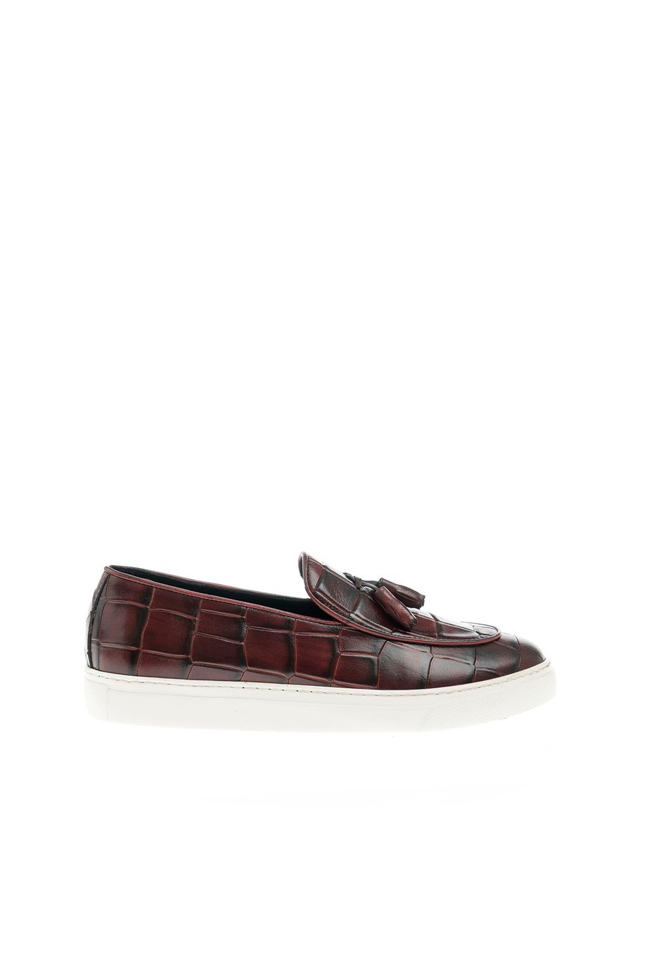 Eva Taban Püsküllü Kroko Deri Sneakers ürünü NEW SEASON kategorisinde sizleri bekliyor.