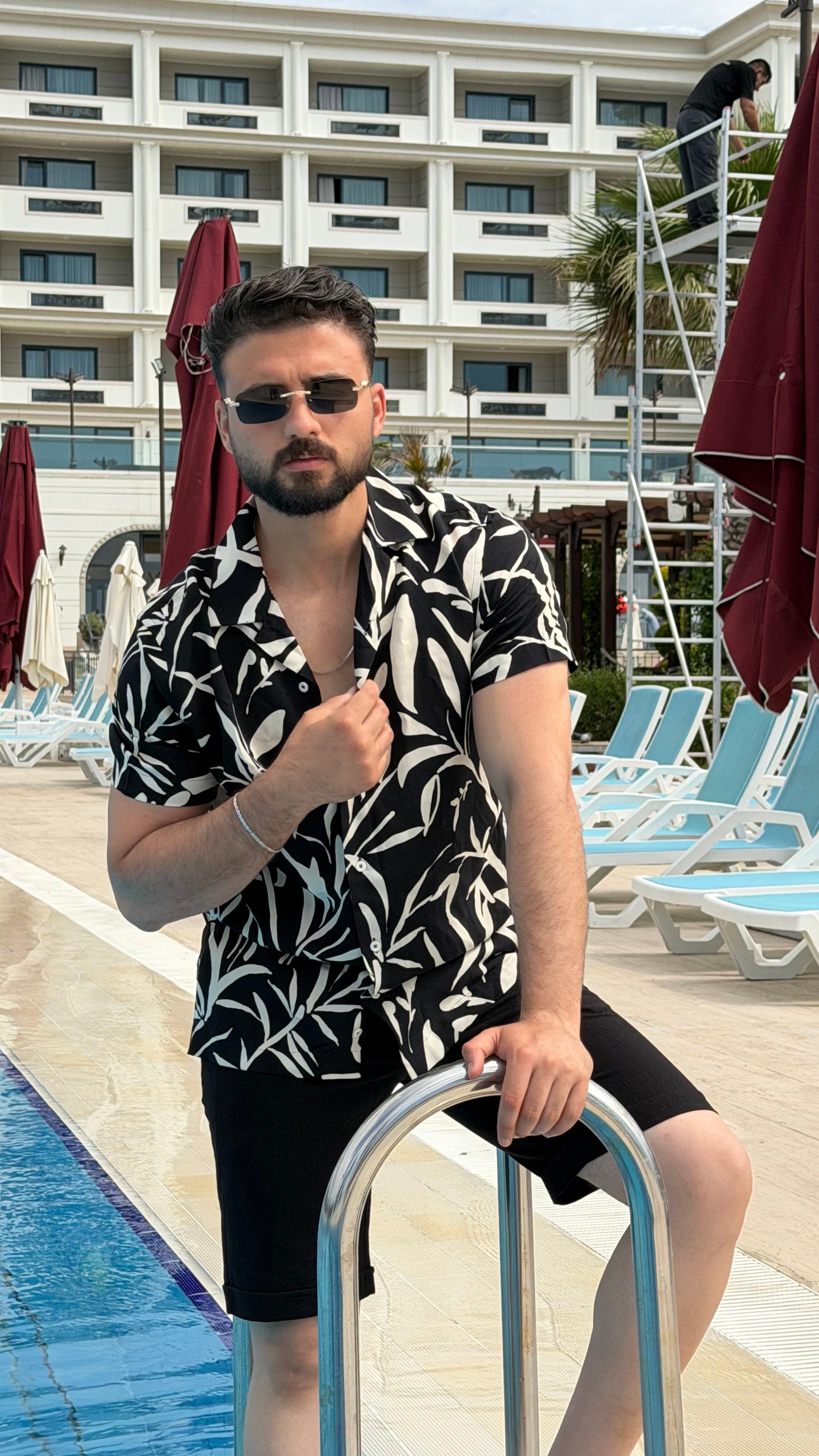 Gömlek ürünü ÜST GİYİM kategorisinde sizleri bekliyor.