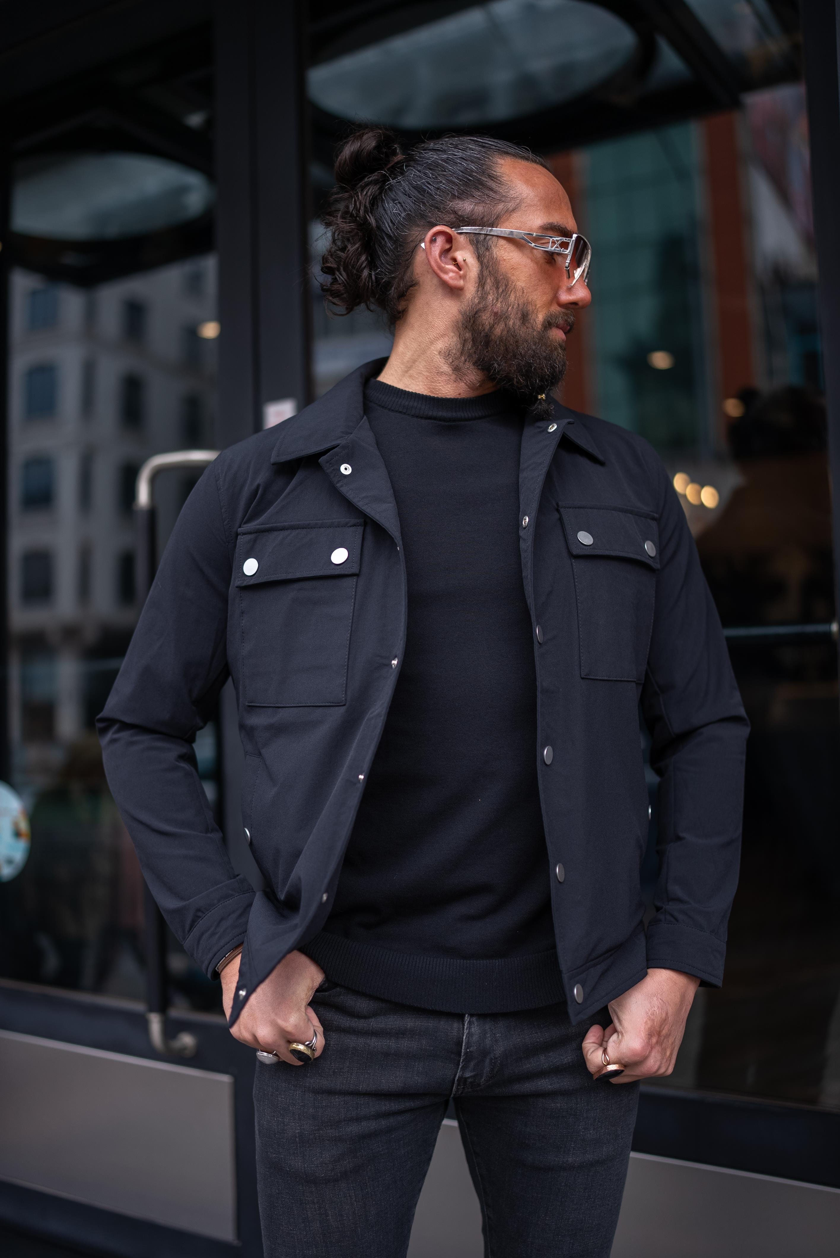 Gömlek Yaka Metal Düğme Detaylı ürünü DIŞ GİYİM kategorisinde sizleri bekliyor.