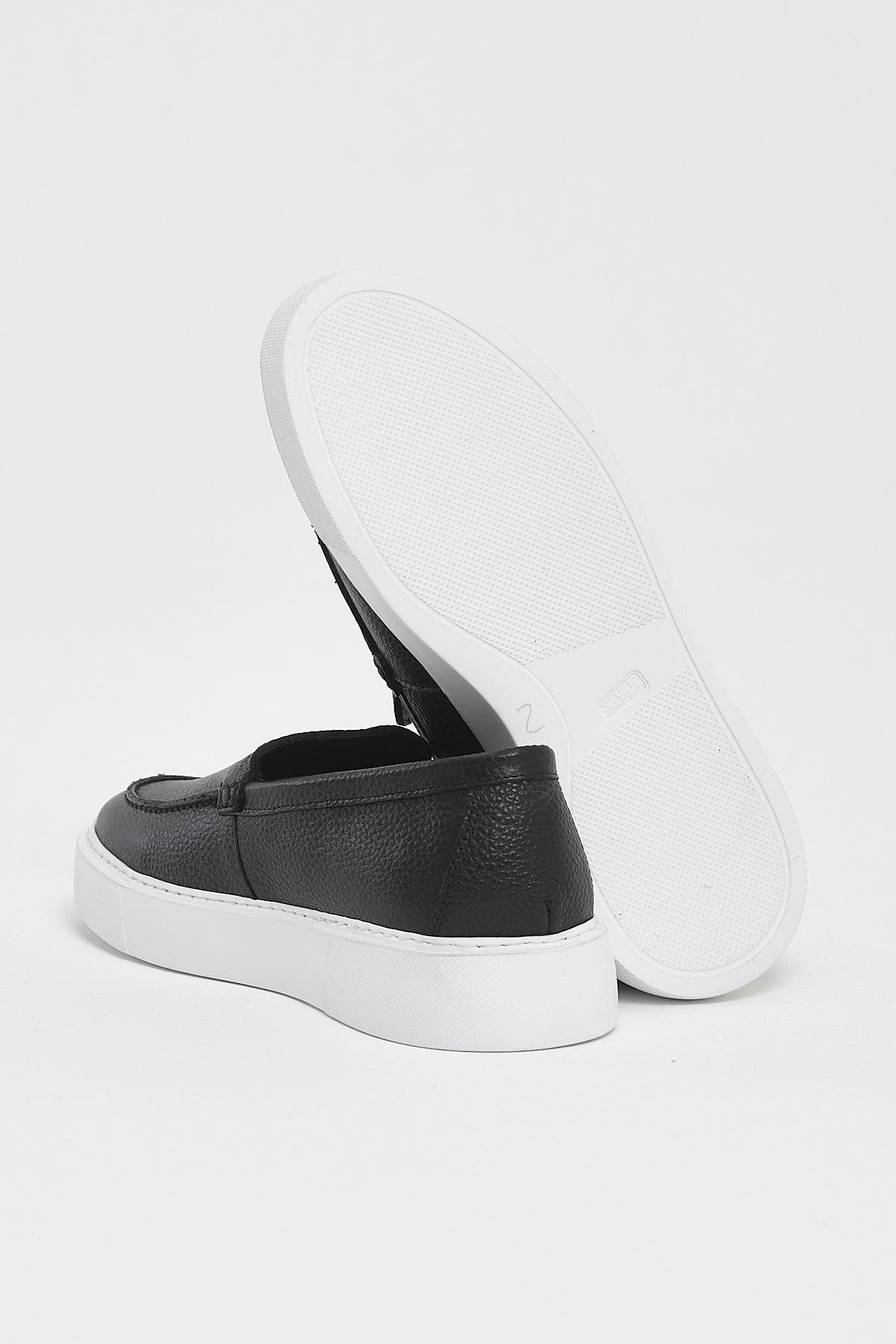 Eva Sole Sports Shoes with Pool ürünü NEW SEASON kategorisinde sizleri bekliyor.