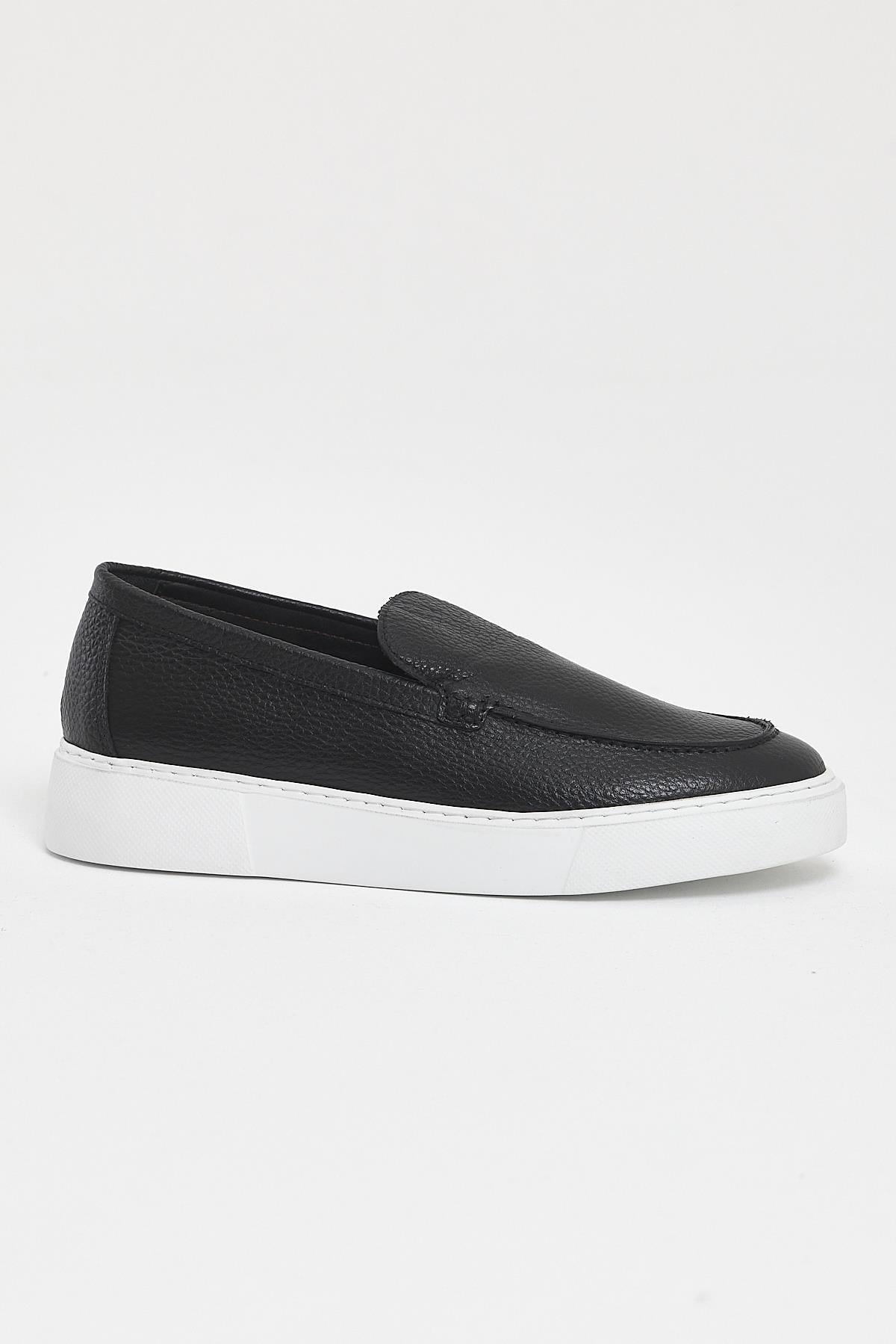 Eva Sole Sports Shoes with Pool ürünü NEW SEASON kategorisinde sizleri bekliyor.