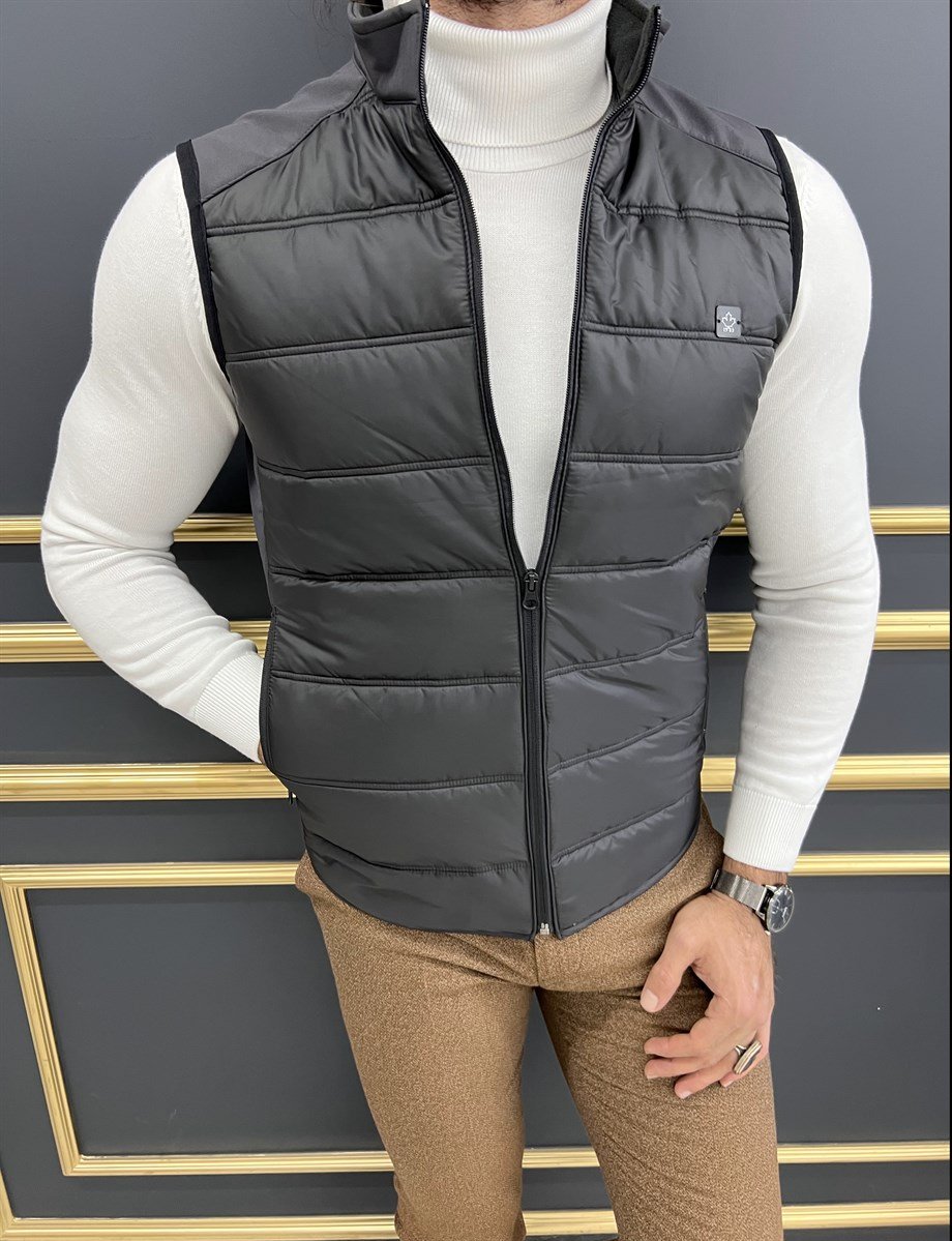 Slim Filled Slim Fit Vest ürünü OUTERWEAR kategorisinde sizleri bekliyor.