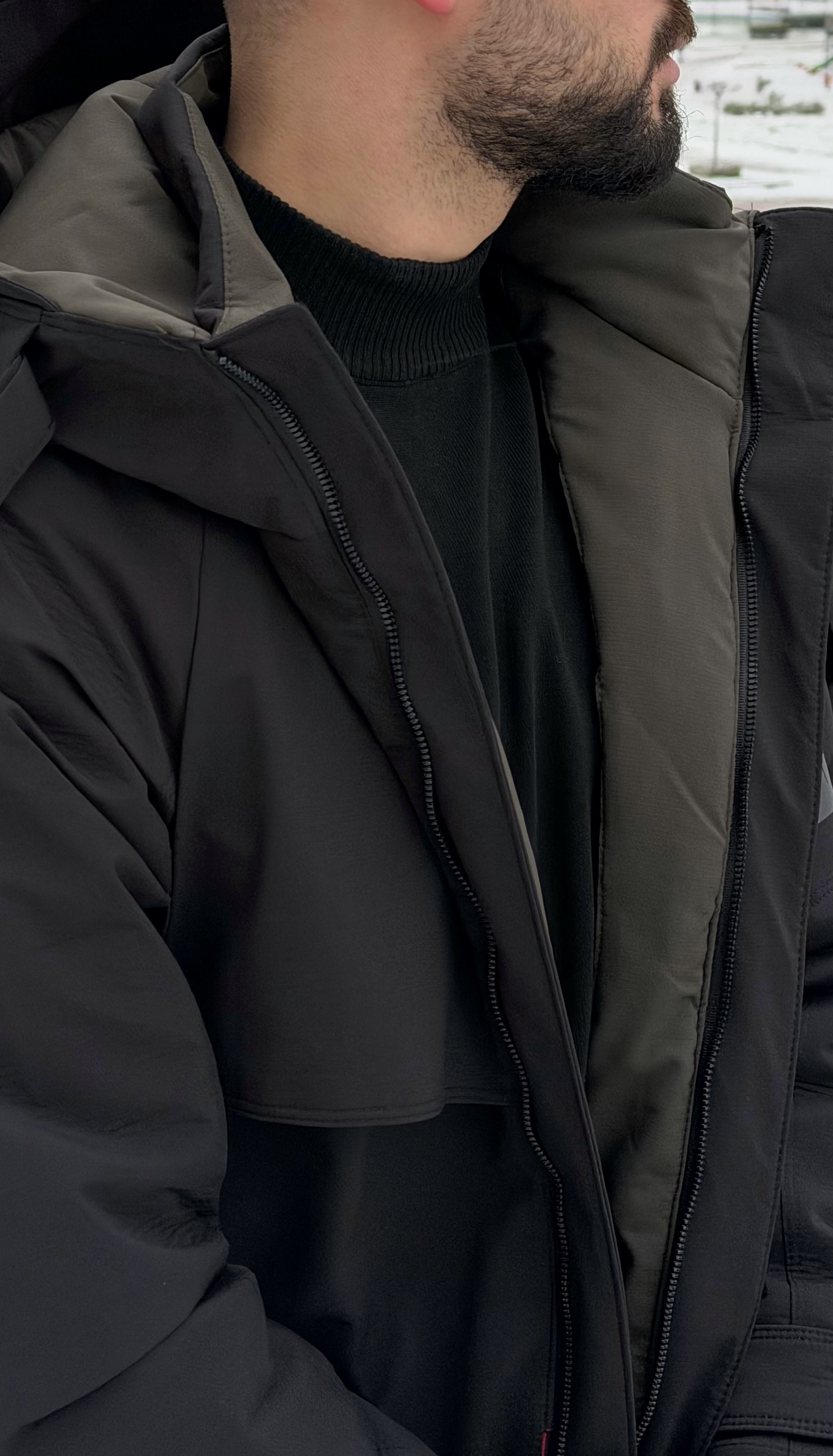 Kapşonlu Mont - Soğuk Havalara Karşı Güçlü Koruma ürünü MONT kategorisinde sizleri bekliyor.