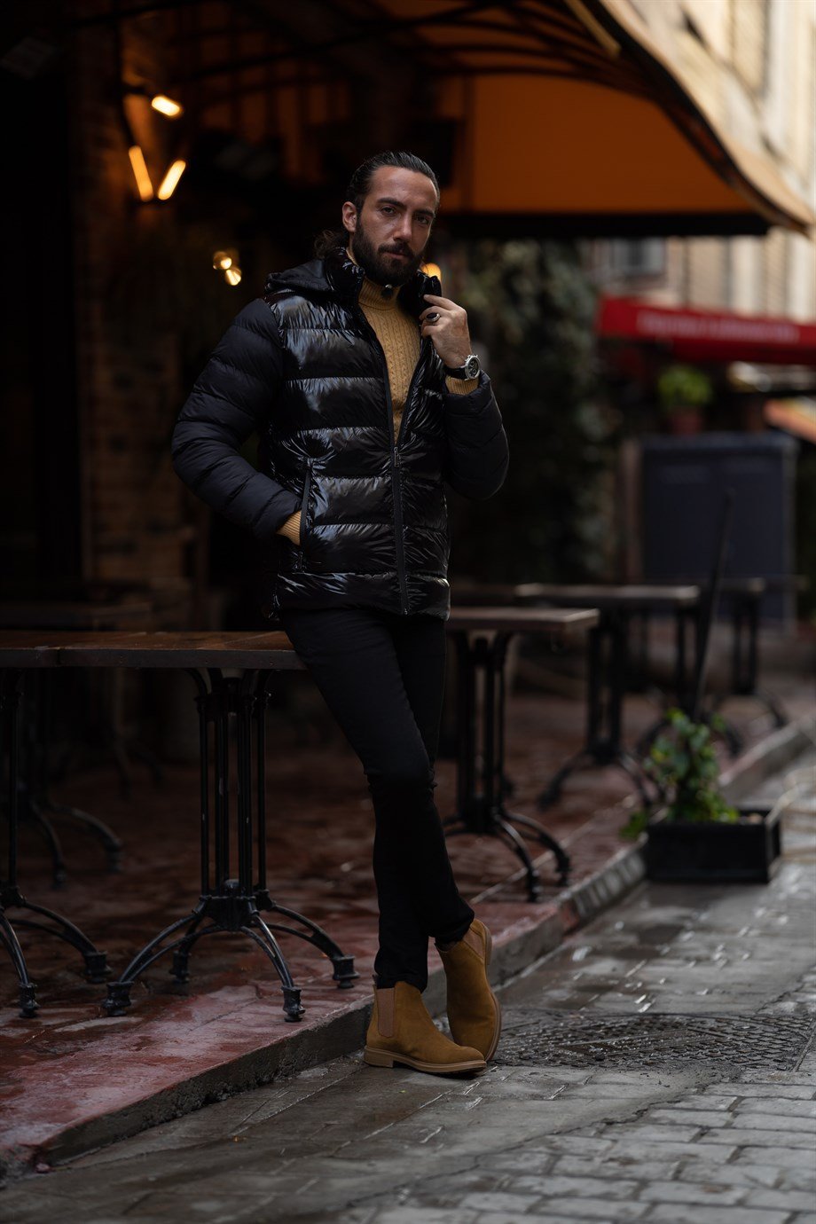 Hooded Detailed Filled Coat ürünü OUTERWEAR kategorisinde sizleri bekliyor.