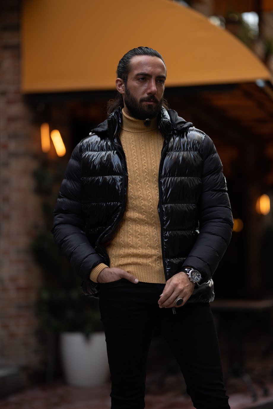 Hooded Detailed Filled Coat ürünü OUTERWEAR kategorisinde sizleri bekliyor.