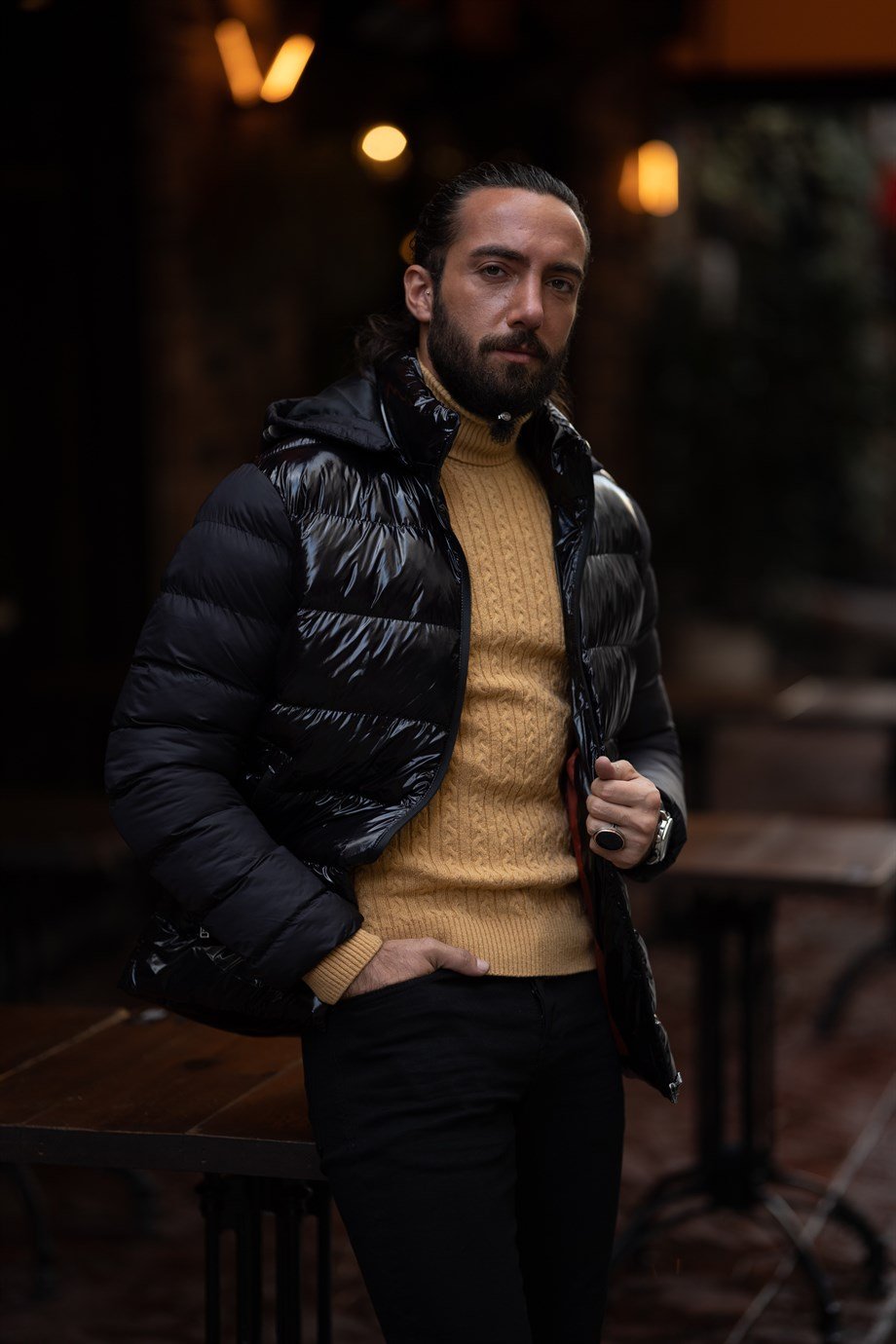 Hooded Detailed Filled Coat ürünü OUTERWEAR kategorisinde sizleri bekliyor.