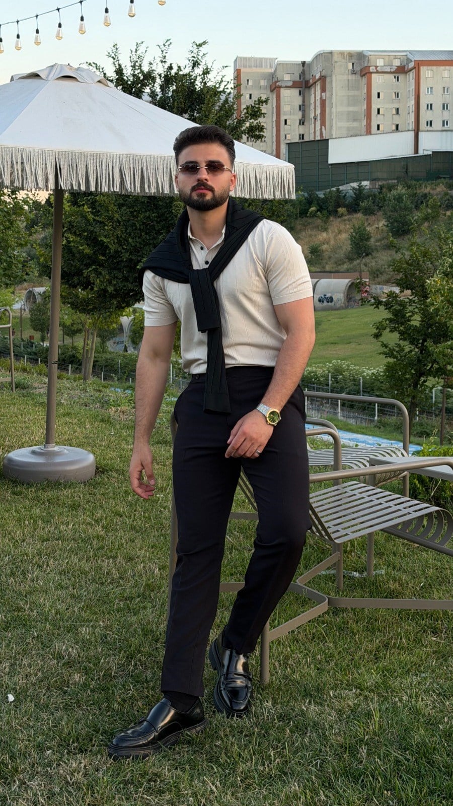 KENDİNDEN DESENLİ POLO YAKA TRİKO ürünü ÜST GİYİM kategorisinde sizleri bekliyor.