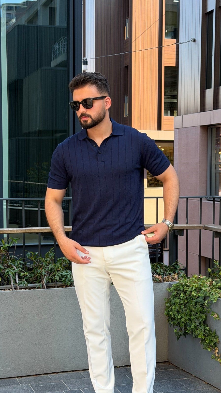 KENDİNDEN DESENLİ POLO YAKA TRİKO ürünü ÜST GİYİM kategorisinde sizleri bekliyor.