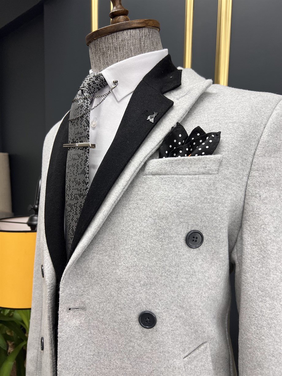Dovetail Collar Coat ürünü OUTERWEAR kategorisinde sizleri bekliyor.