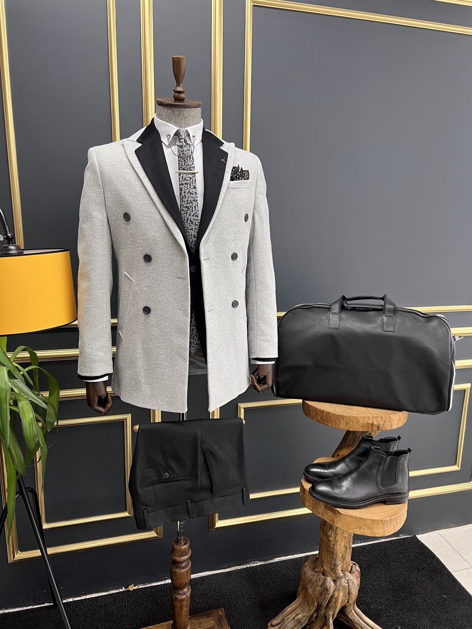 Dovetail Collar Coat ürünü OUTERWEAR kategorisinde sizleri bekliyor.