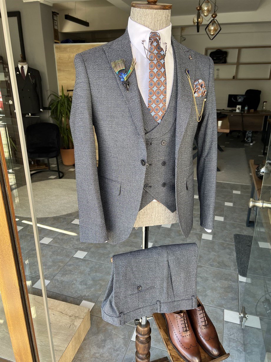 Dovetail Collar Bag Pocket Suit ürünü SUIT kategorisinde sizleri bekliyor.