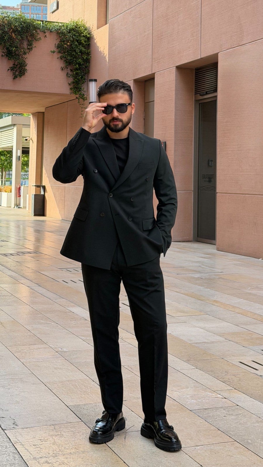 KRUVAZE TAKIM ELBİSE ürünü SUIT kategorisinde sizleri bekliyor.