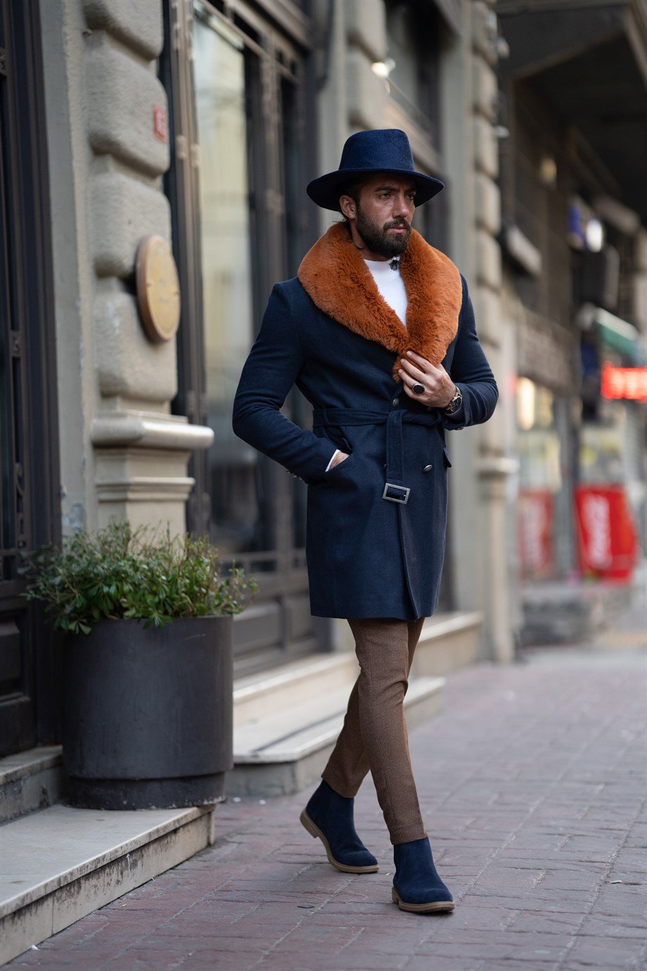 Fur Collar Detail Special Design Cachet Coat ürünü OUTERWEAR kategorisinde sizleri bekliyor.
