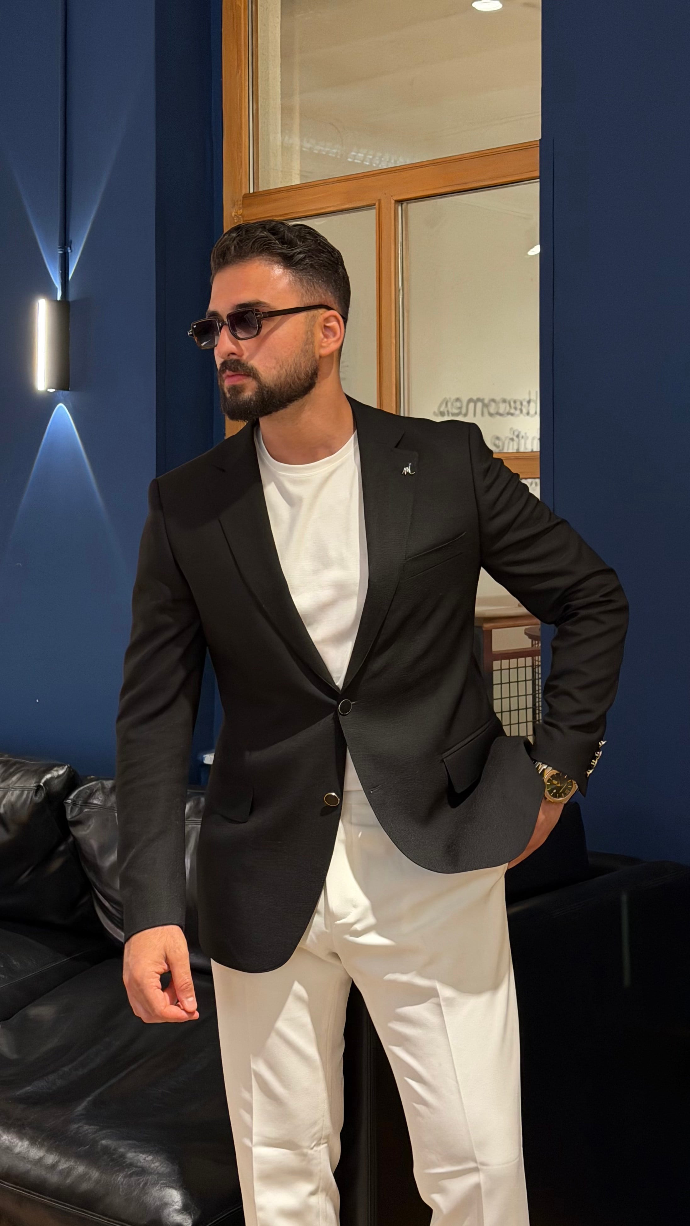 MONO YAKA  CEKET ürünü SUIT kategorisinde sizleri bekliyor.