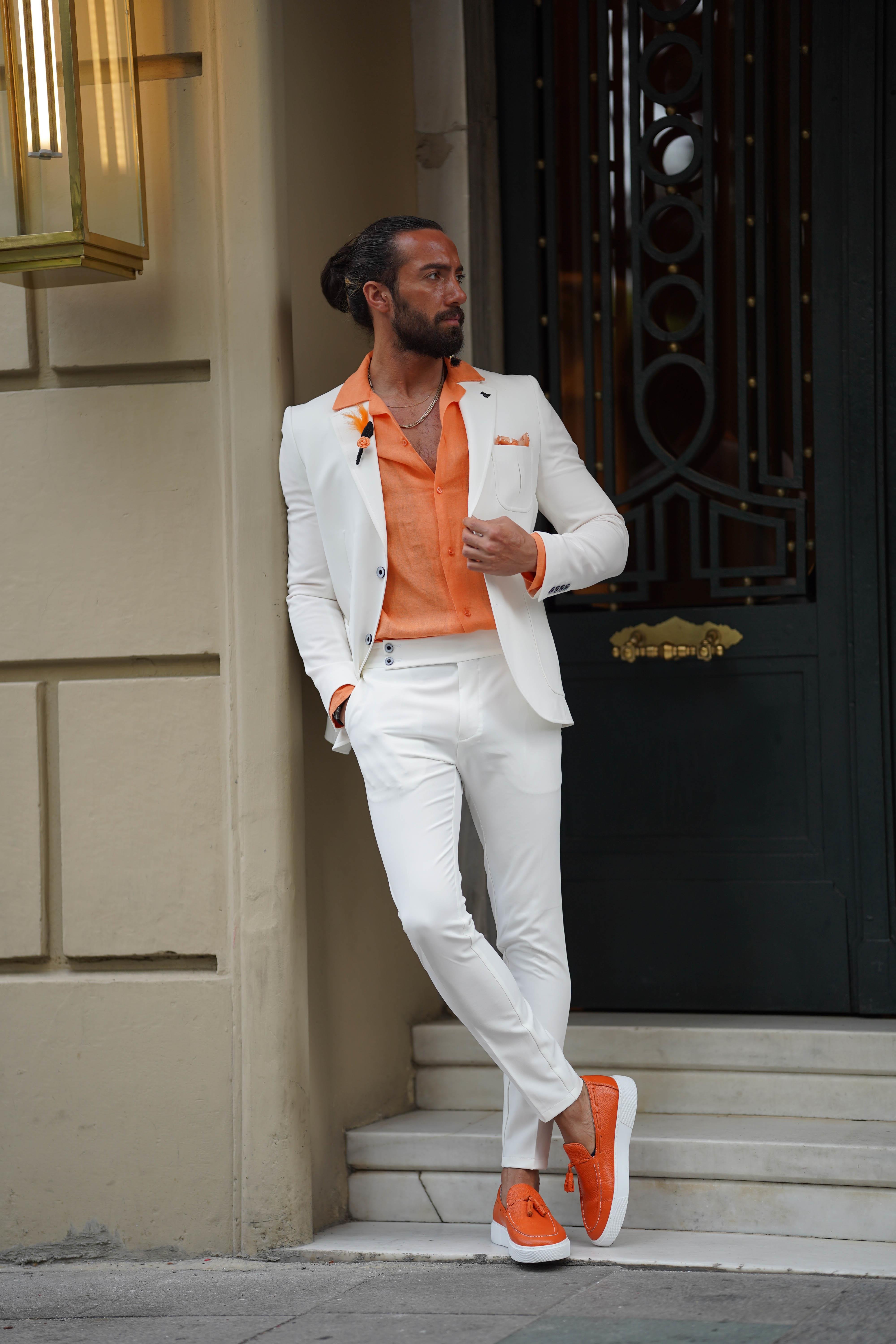 Mono Yaka Torba Cep Slim Fit Takım Elbise ürünü TAKIM ELBİSE kategorisinde sizleri bekliyor.