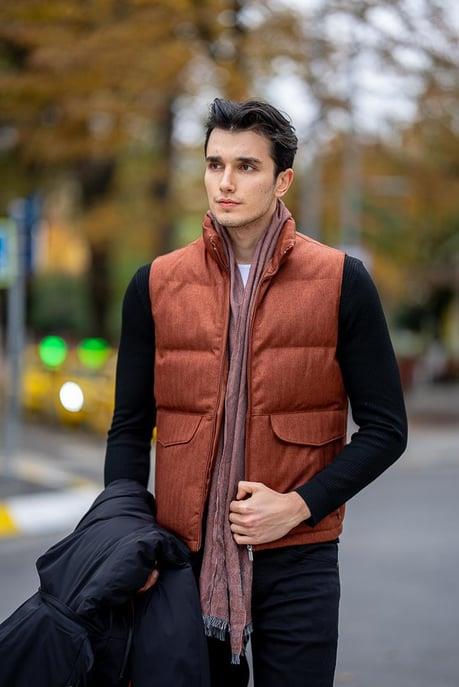 Mono Collar Vest ürünü OUTERWEAR kategorisinde sizleri bekliyor.