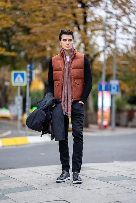 Mono Collar Vest ürünü OUTERWEAR kategorisinde sizleri bekliyor.