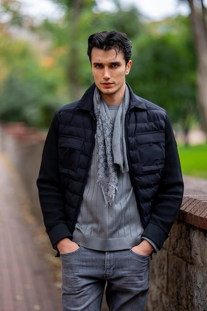 coat ürünü OUTERWEAR kategorisinde sizleri bekliyor.